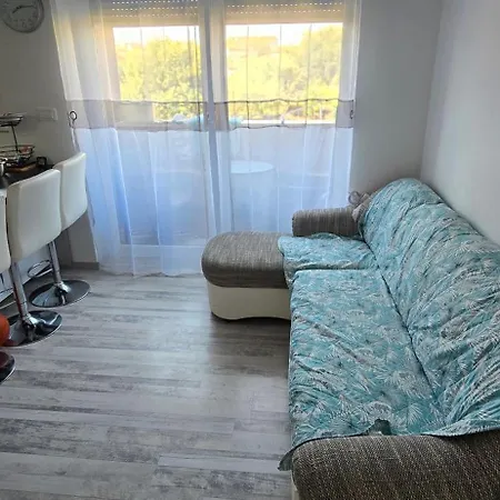 Mall Apartment *